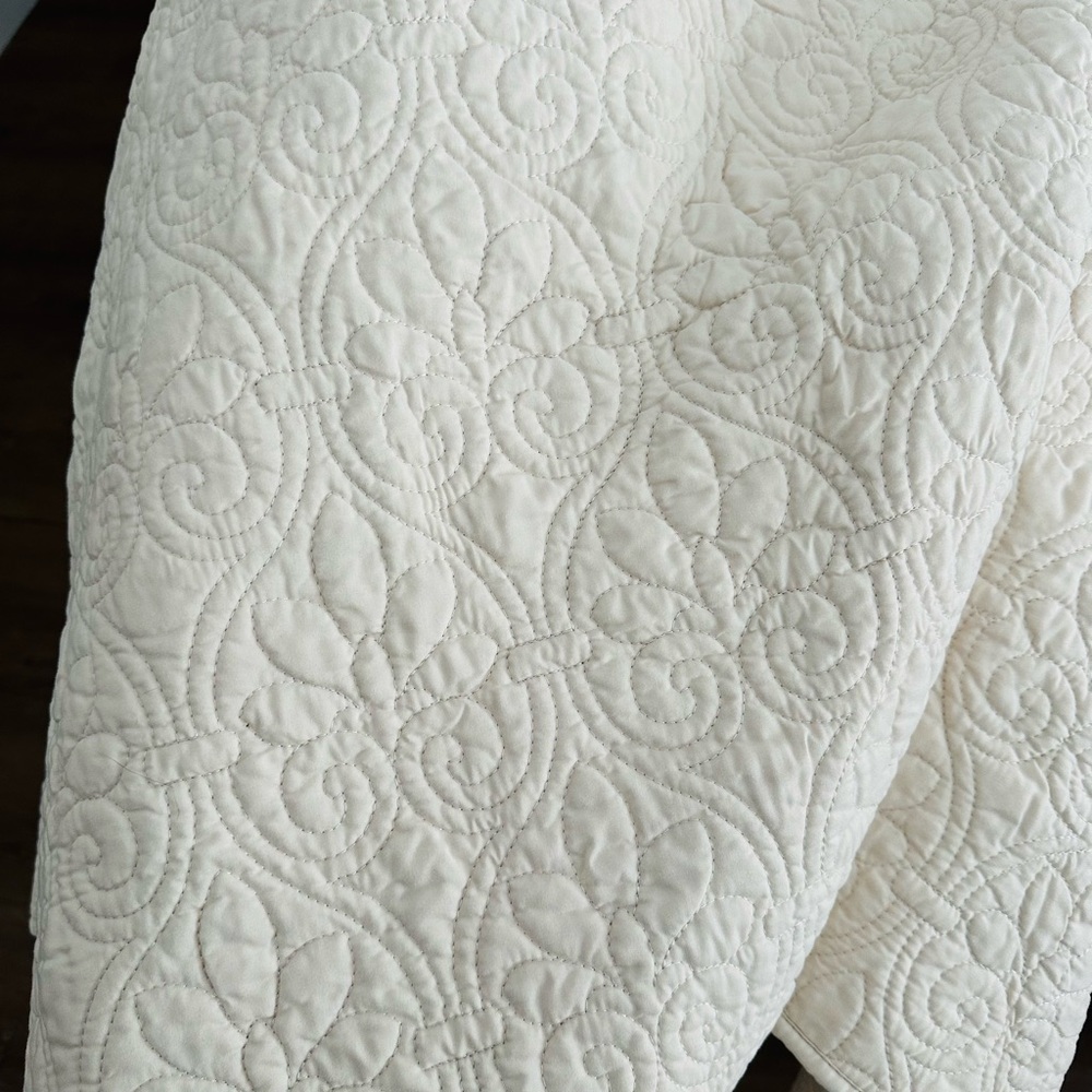 Ecru cream ivory quilted throw Madison Park
